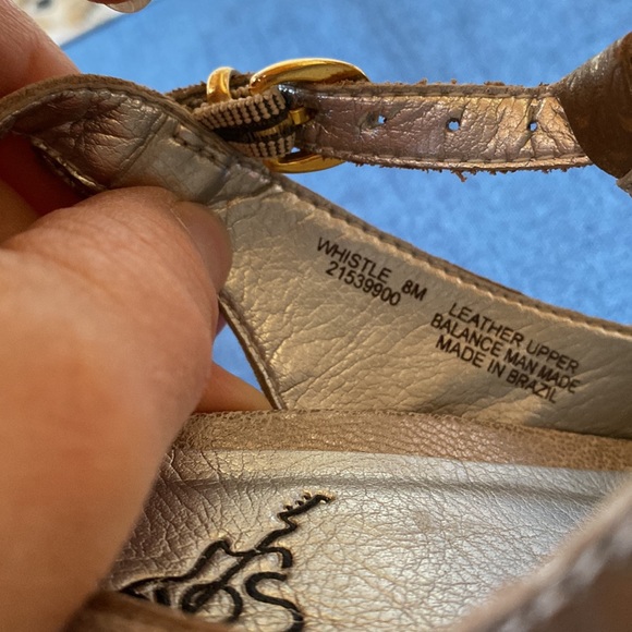 Carlos Santana Leather Metallic Multi-color 5” Heel Sandals - Picture 7 of 8